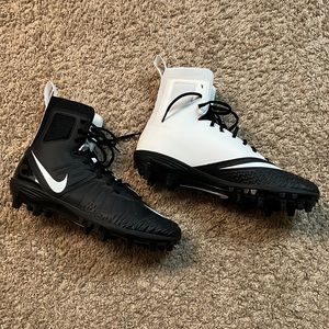 Nike Football Cleats *BRAND NEW*